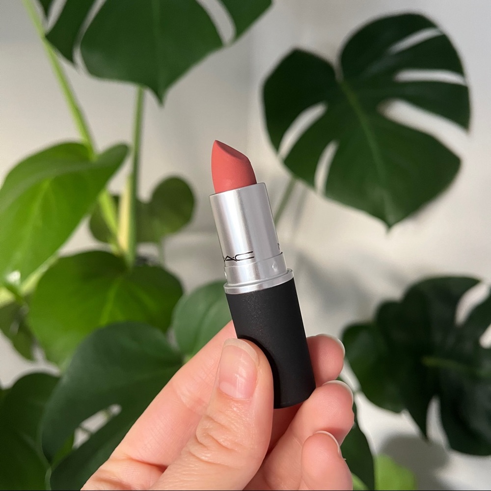 COPY - MAC Powder Kiss Lipstick - Mull it Over